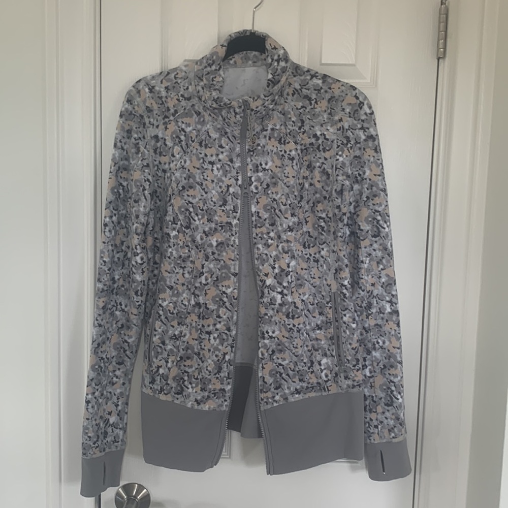Lululemon Nice Asana Jacket Size 10, dual-zipper
